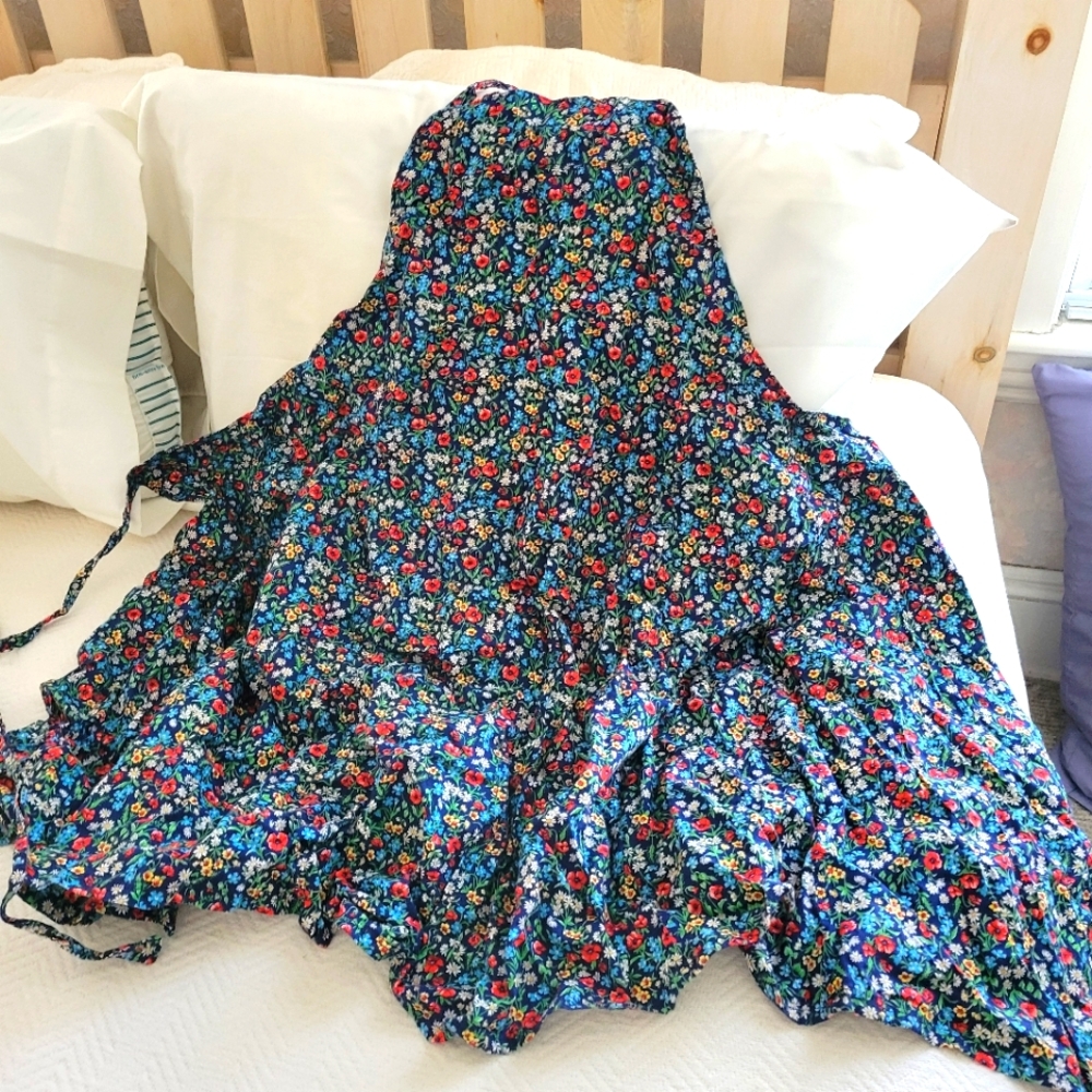 Vintage Harriet Kline Original Floral Bib Apron- XL